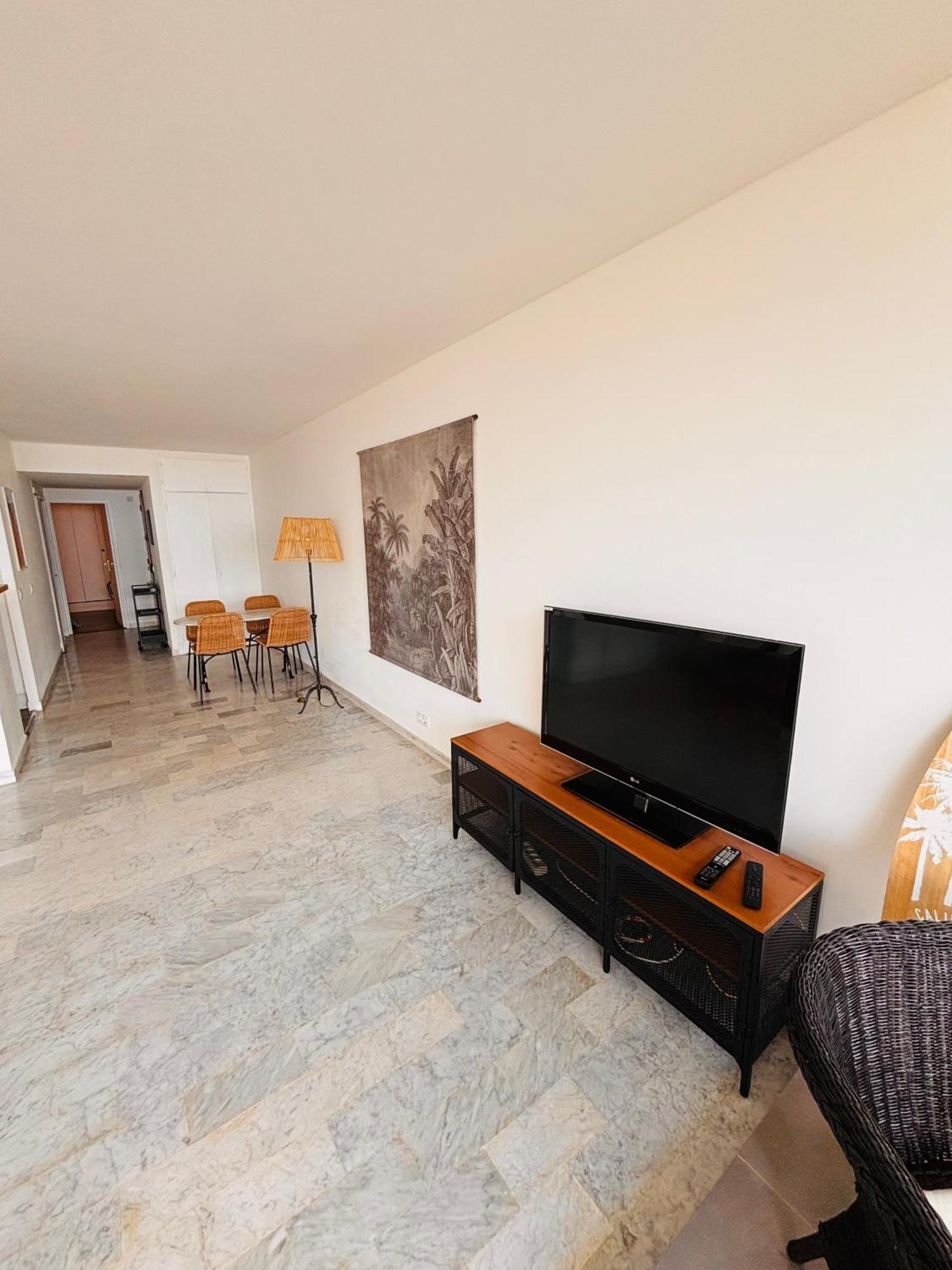 Plage Landsberg Appartement 2 pièces en bord de mer Saint-Laurent-du-Var Buitenkant foto